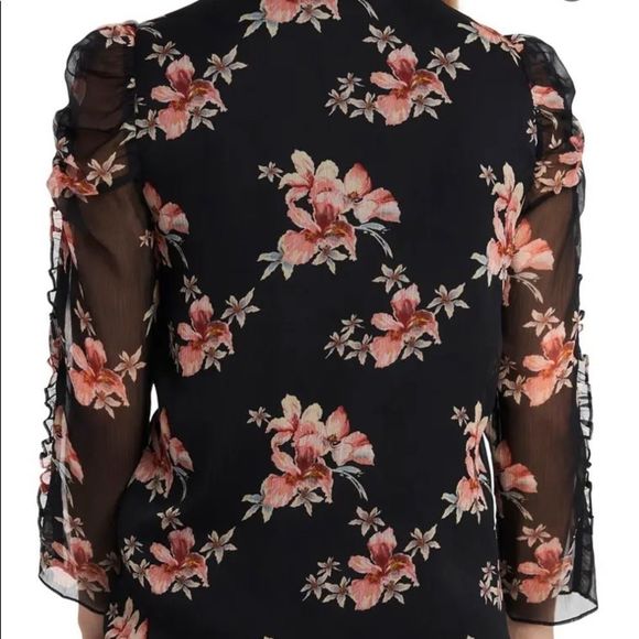 NWOT CeCe Floral Print Top - Picture 4 of 4